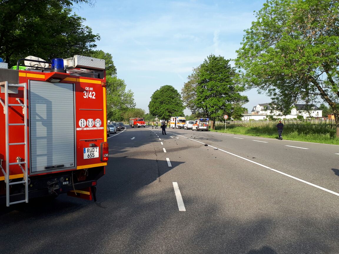 Verkehrusnfall Oestrich-Winkel 18.05.2017 Feuerwehr Mittelheim